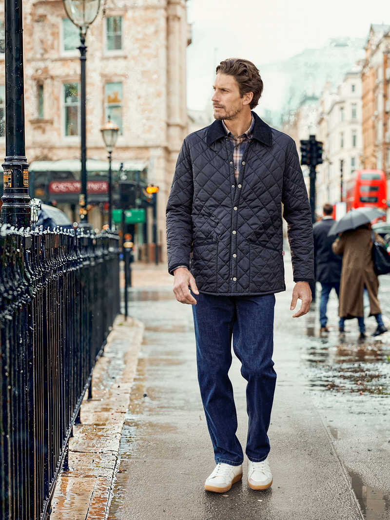 Alternatives Bild 2 zu Rauten-Steppjacke