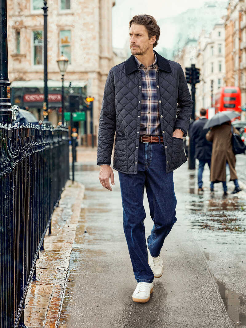 Alternatives Bild 3 zu Rauten-Steppjacke