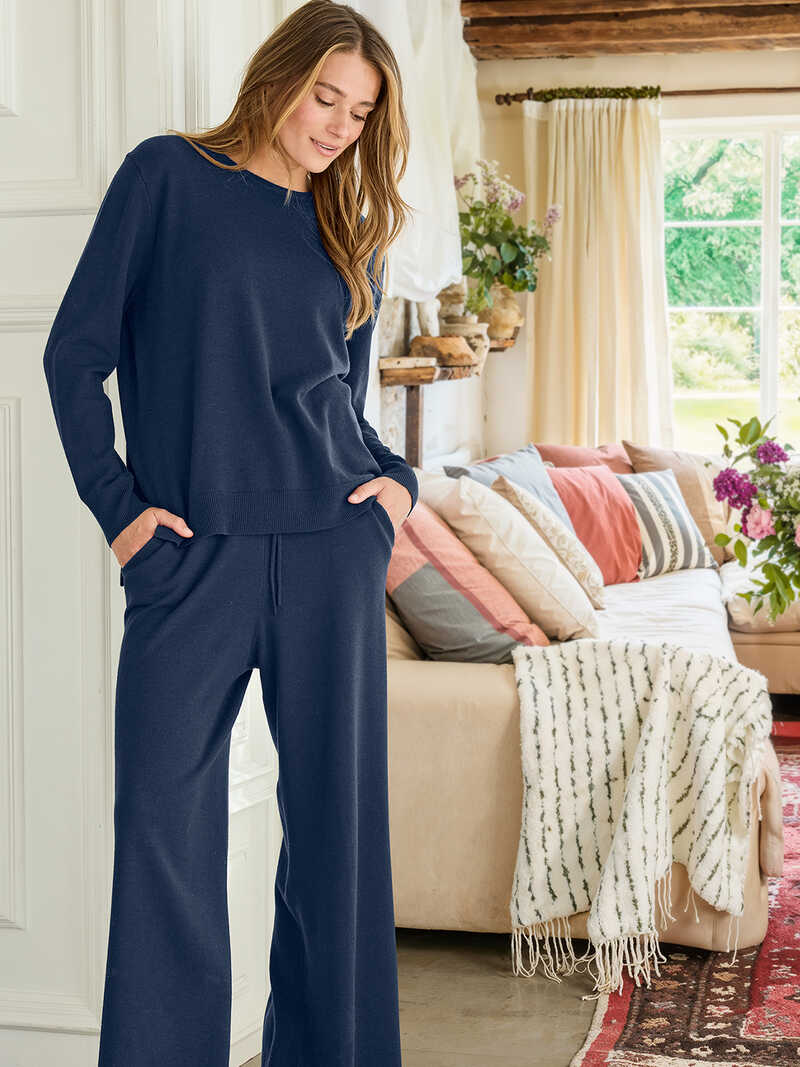 Produktbild zu Loungewear-Anzug