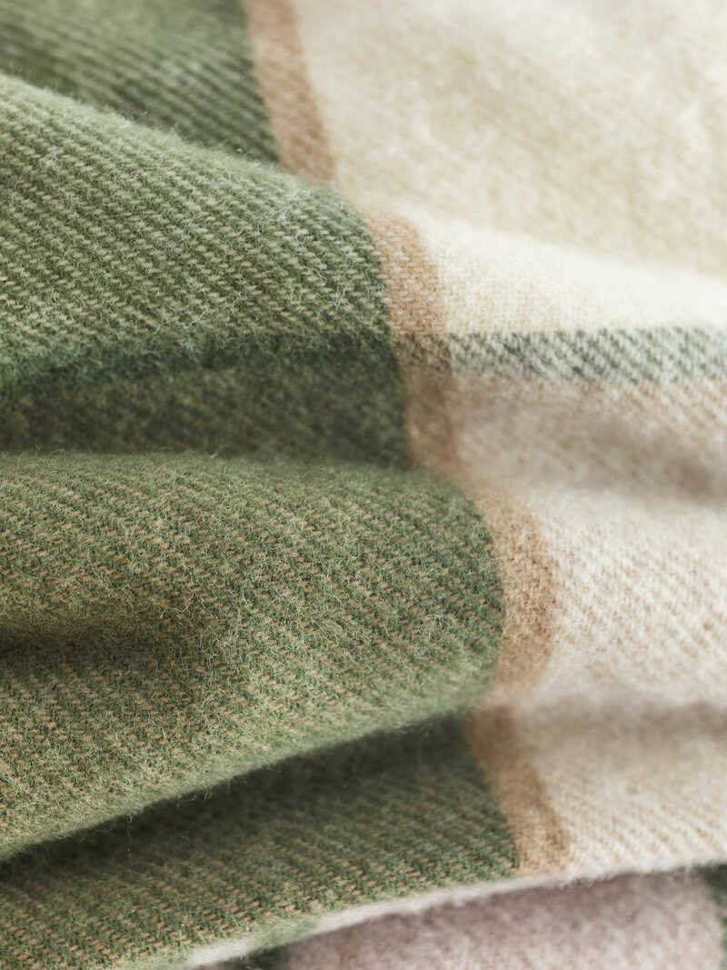 Alternatives Bild 2 zu Schurwoll-Decke Forest Meadow