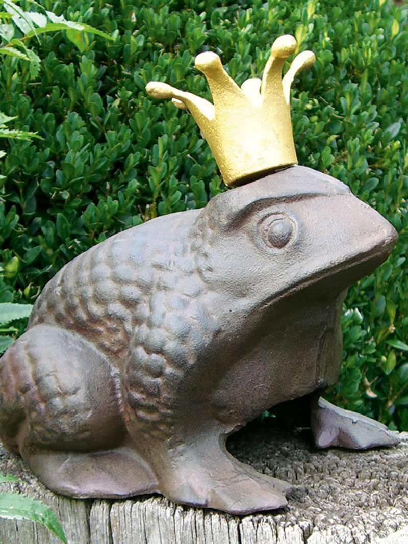 Produktbild zu Gartenfigur Frosch aus Gusseisen