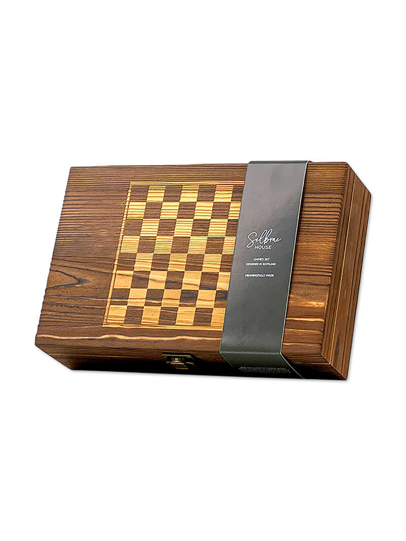 Alternatives Bild 1 zu Spiele-Box mit Schach- und Kartenspiel