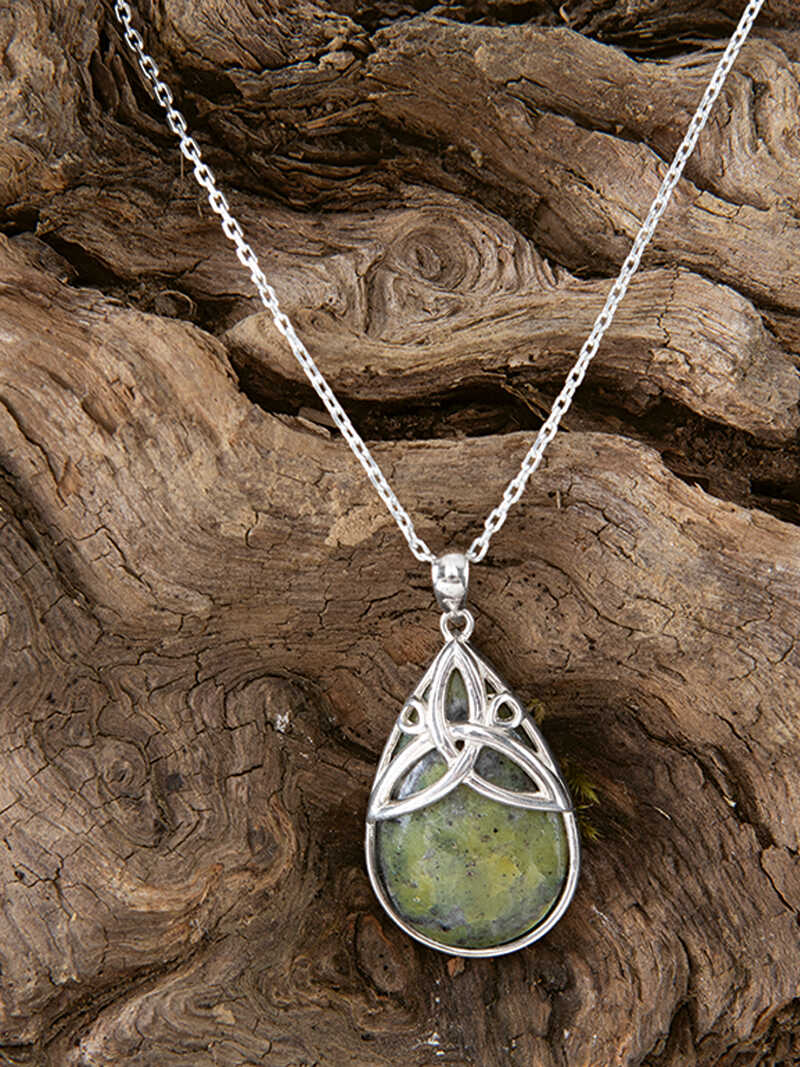 Produktbild zu Silberkette mit Anhnger aus Connemara-Marmor