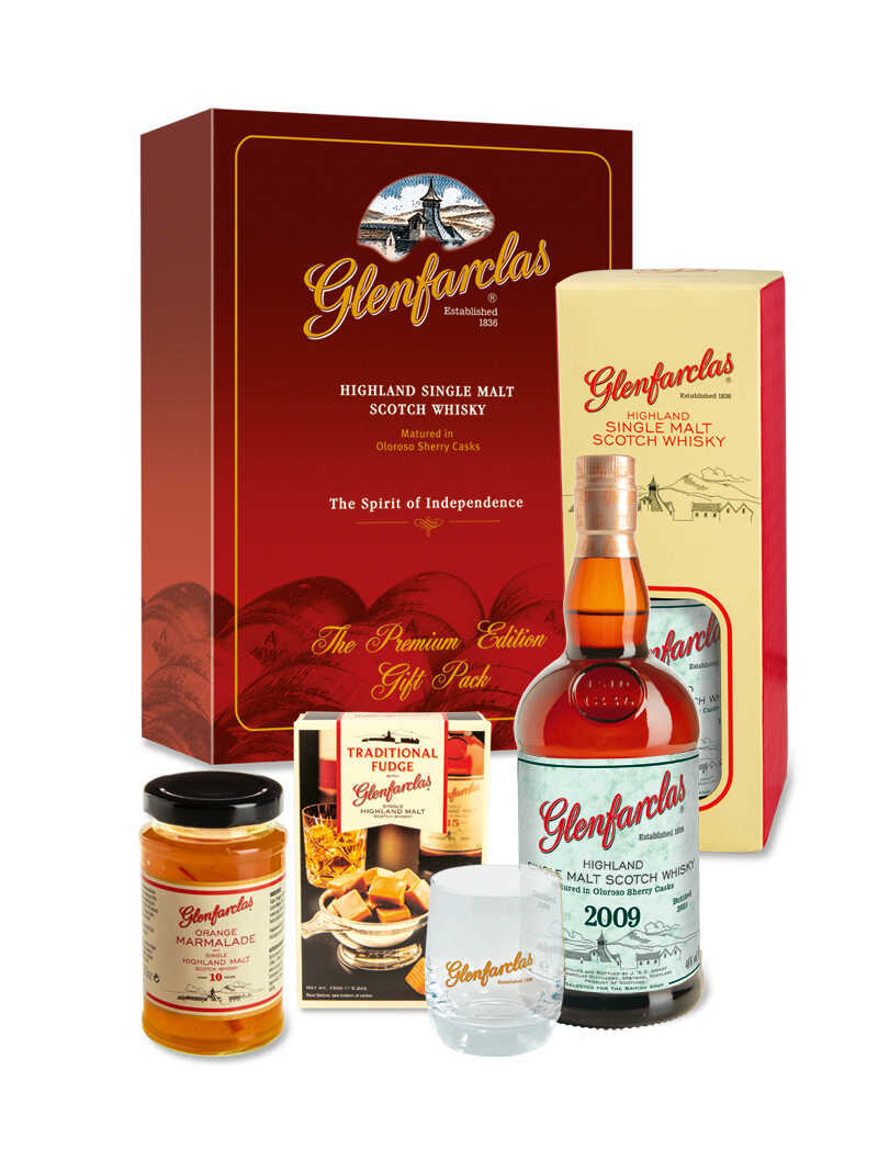 Whisky-Geschenkbox mit Whisky-Flasche, Fudge, Marmelade und Whisky-Glas