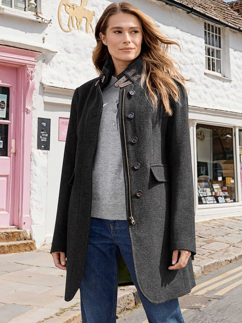 Produktbild zu Schurwoll-Mantel