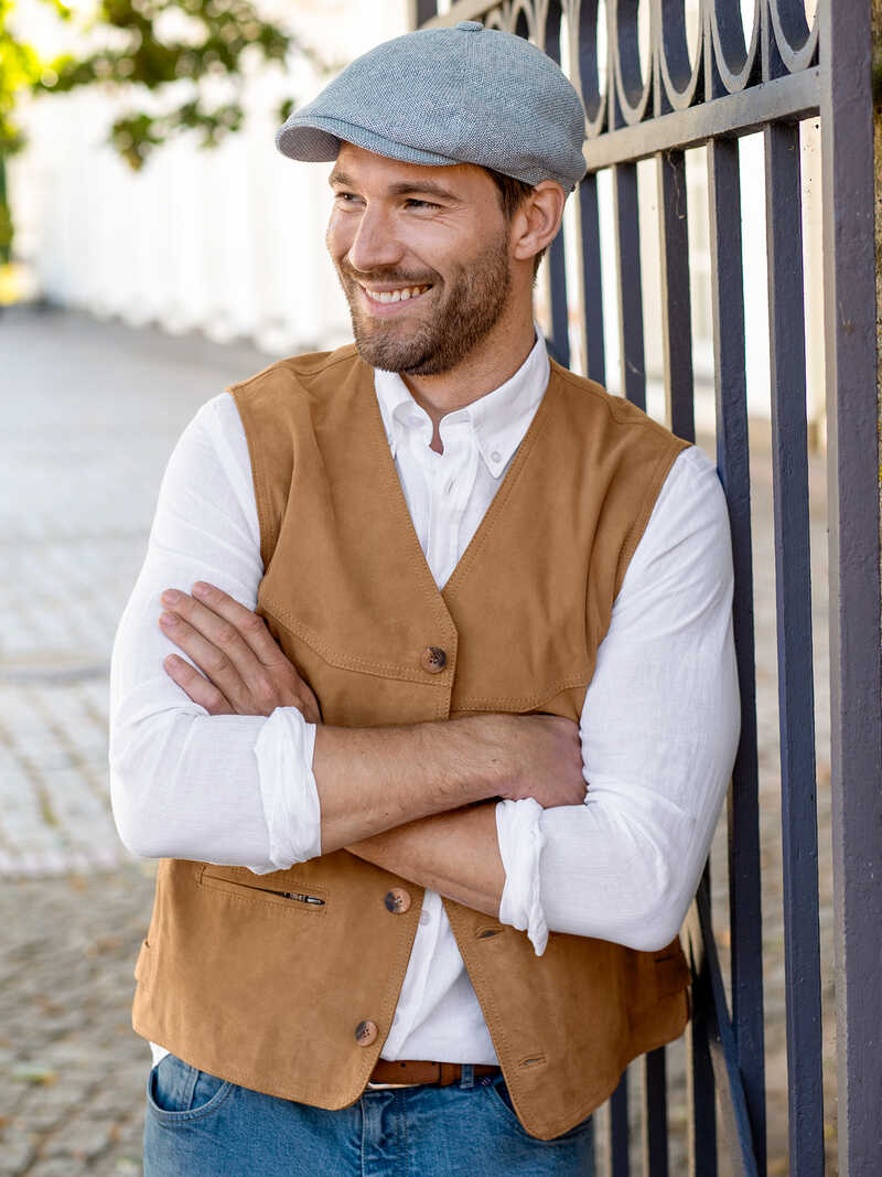 Alternatives Bild 1 zu Lederweste aus Ziegenvelours