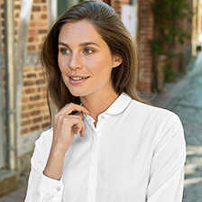 Alernatives Thumbnail 1 zu Weie Popeline-Bluse Bubikragen mit Perlenband