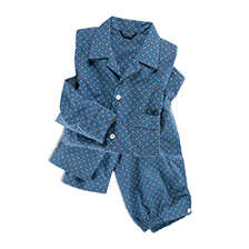 Klassischer Herren-Pyjama mit Krawattenmuster