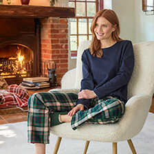 Alernatives Thumbnail 4 zu Pyjama mit Flanellhose im modernen Schottenkaromuster