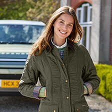 Alernatives Thumbnail 1 zu Kurze Damen-Steppjacke Polarquilt