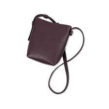 Thumbnail zu Kleine Ledertasche