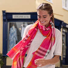 Alernatives Thumbnail 1 zu Tartan-Schal aus Schurwolle