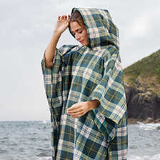 Alernatives Thumbnail 1 zu Regenponcho im Barbour Tartan