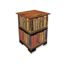 Hocker und Beistelltisch mit Bcher-Motiv