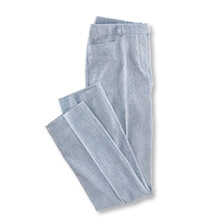 Sommerhose mit B�gelfalten