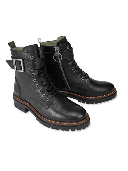 Schn�rboots